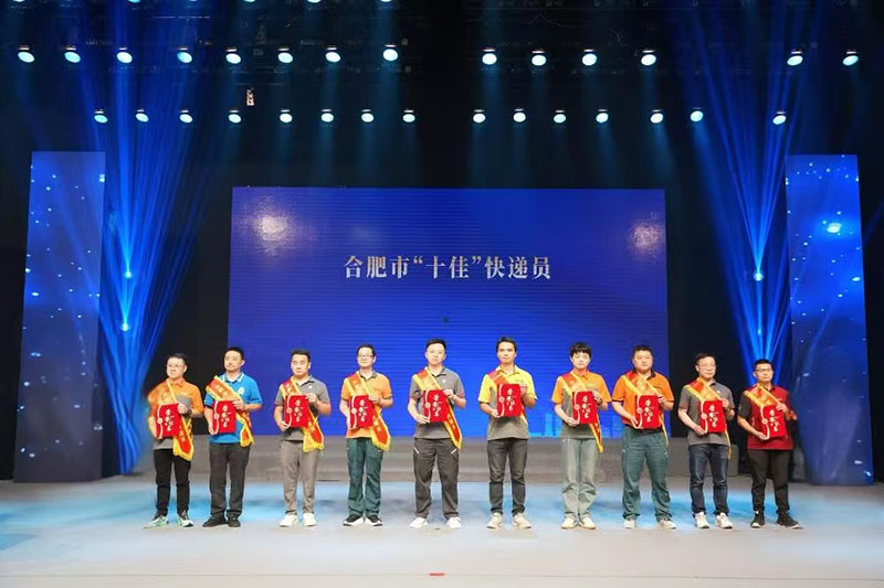 1刘岗1职务职务职务职务职务职务职务职务职务职务职务职务查看详情1培育会呼吸的“人工树叶“一丝不苟的短发，说话时总是面带微笑，镜片后的目光温和淡定.....眼前这位“80”后，不仅是金属研究所太阳能光催化分解水绿氢制备技术研究的学术带头人，还是中国科学院100余家研究所中最年轻的“掌门人”之一。